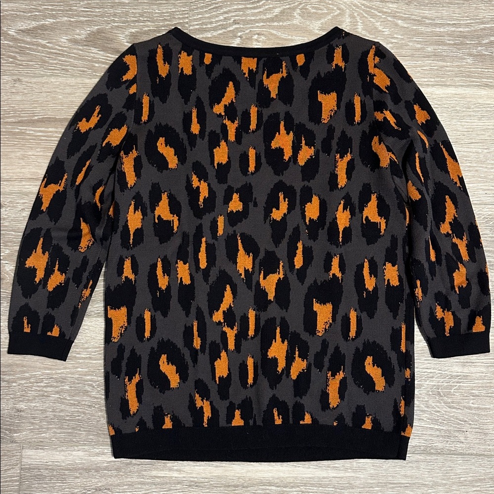 Ann Taylor Leopard Print Sweater in Orange, Black and Gray - Size M - Picture 5 of 5